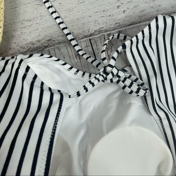 Cupshe One Piece Swimsuit Striped Leafy High Neck - Picture 6 of 9